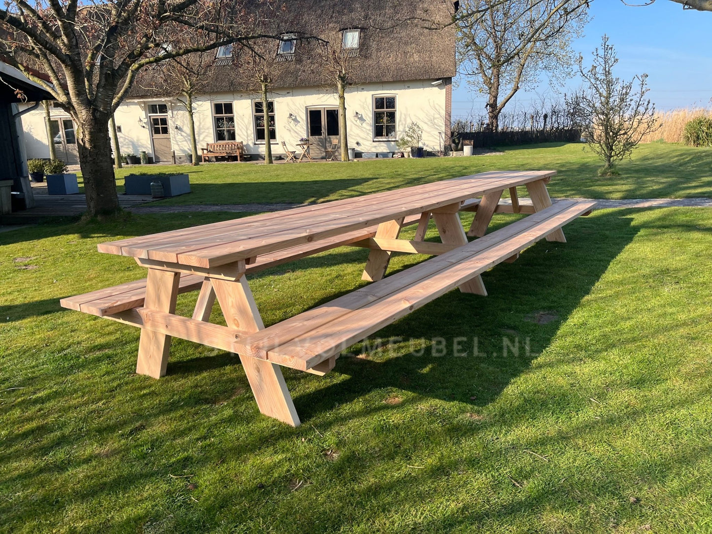 Douglas Classic Picknicktafel 5 meter - StijlvolMeubel.nl